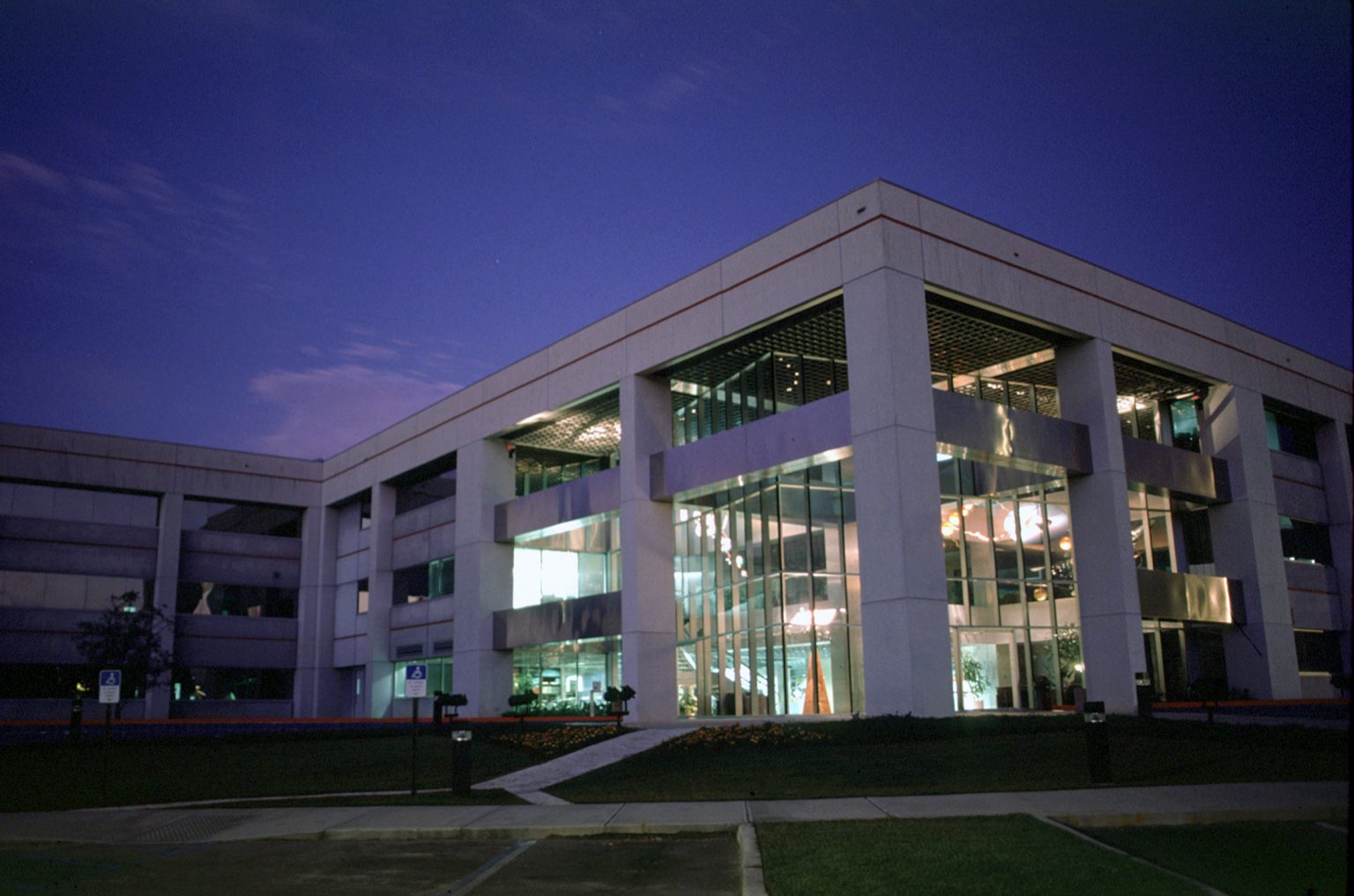 What Are The 3 Largest Laboratories In The World?