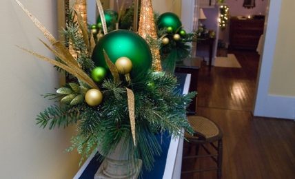 Go Green With Your Christmas Decorations