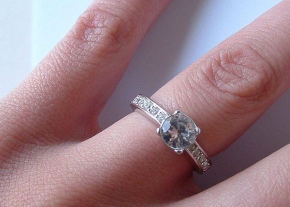 5 Important Questions To Ask Before Buying A Wedding Band