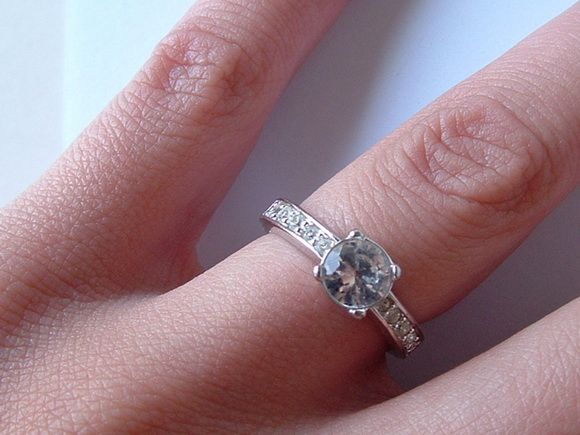 5 Important Questions To Ask Before Buying A Wedding Band