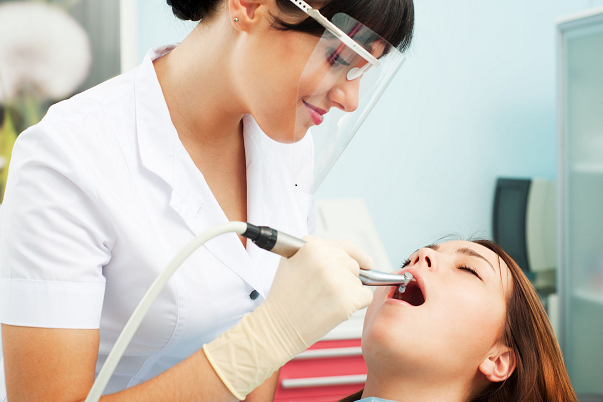 How To Find A Good Cosmetic Dentist