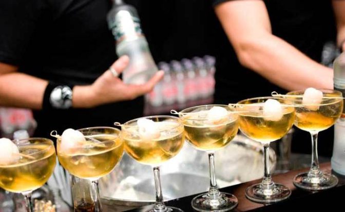 Bartending 101: The Tips To Becoming The Best Version Of Your Bartender Self