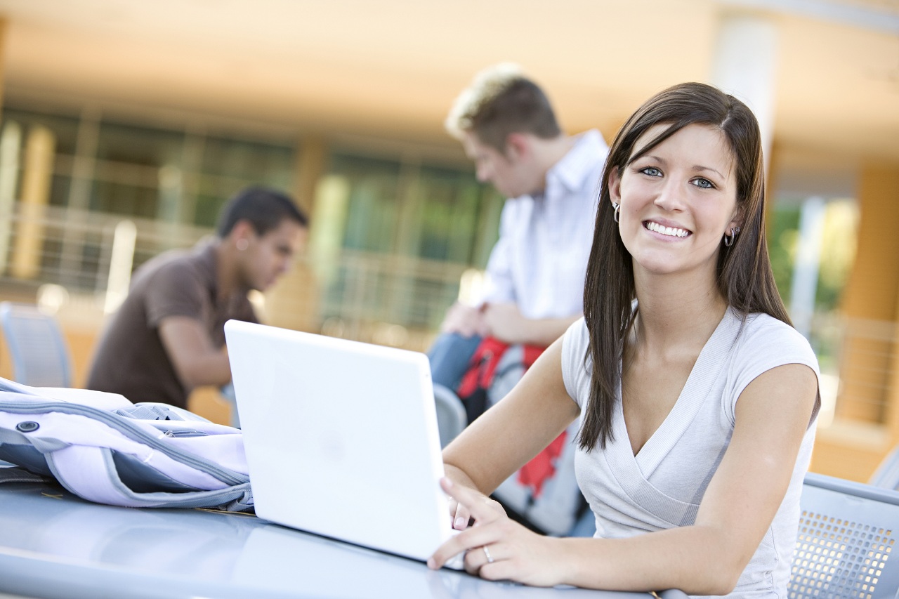 Choosing The Best Online Custom Essay Writer