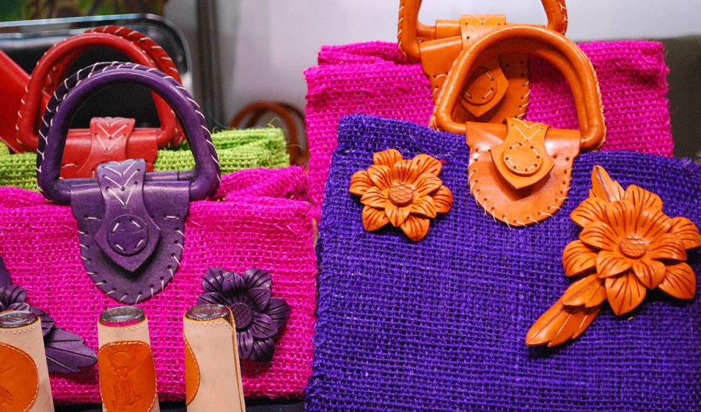 Creative Ideas For Storing Handbags