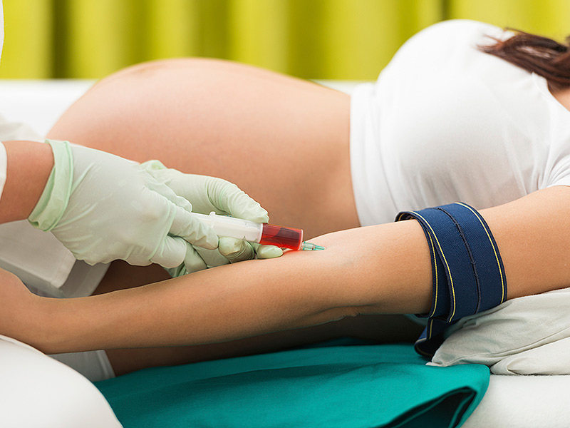 The Pros and Cons Of DNA Testing During Pregnancy