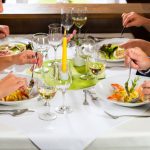 5 Tips To Help You Eat Healthy At Restaurant
