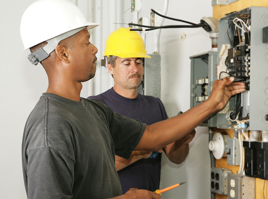 Pursuing a Career as Electric Technician: 4 Things You Ought To Know