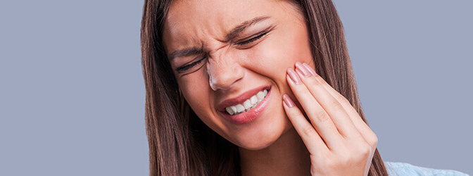 What Are The Warning Signs & Symptoms Of Periodontal Disease?
