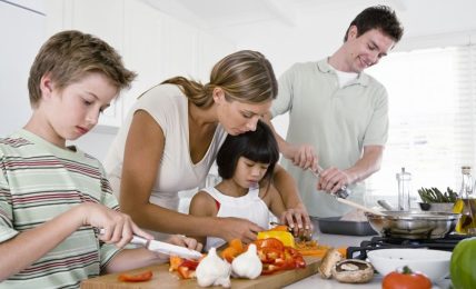 Time Well-Spent: 5 Everyday Ways To Promote Family Bonding