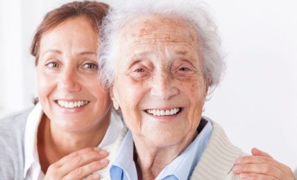 5 Important Tasks You Should Always Help Elderly Family Members With