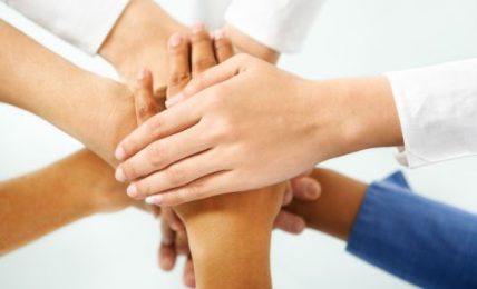 5 Unique Ways To Build Team Unity In Your Business