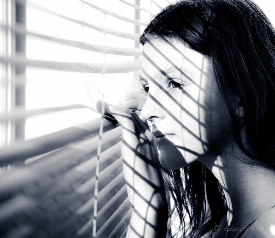 8 Tips On Minimizing The Risks Of Letting Your Child Home Alone