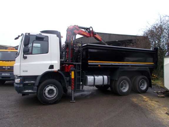 What To Consider When Hiring Skips To Remove Waste Materials?