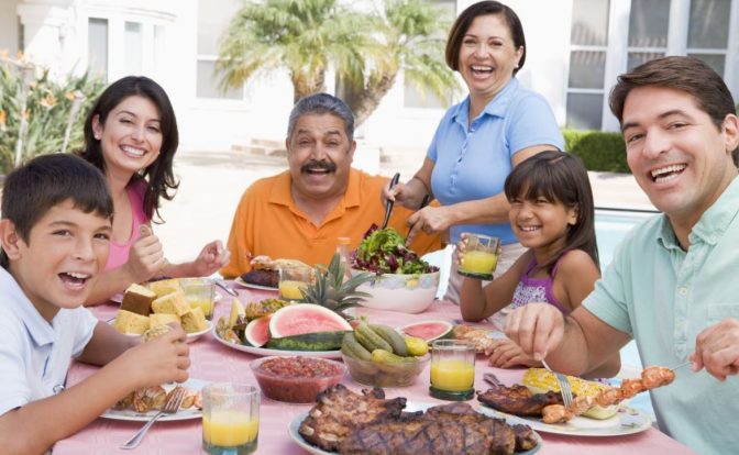 5 Solutions To Your Biggest Family Reunion Mishaps