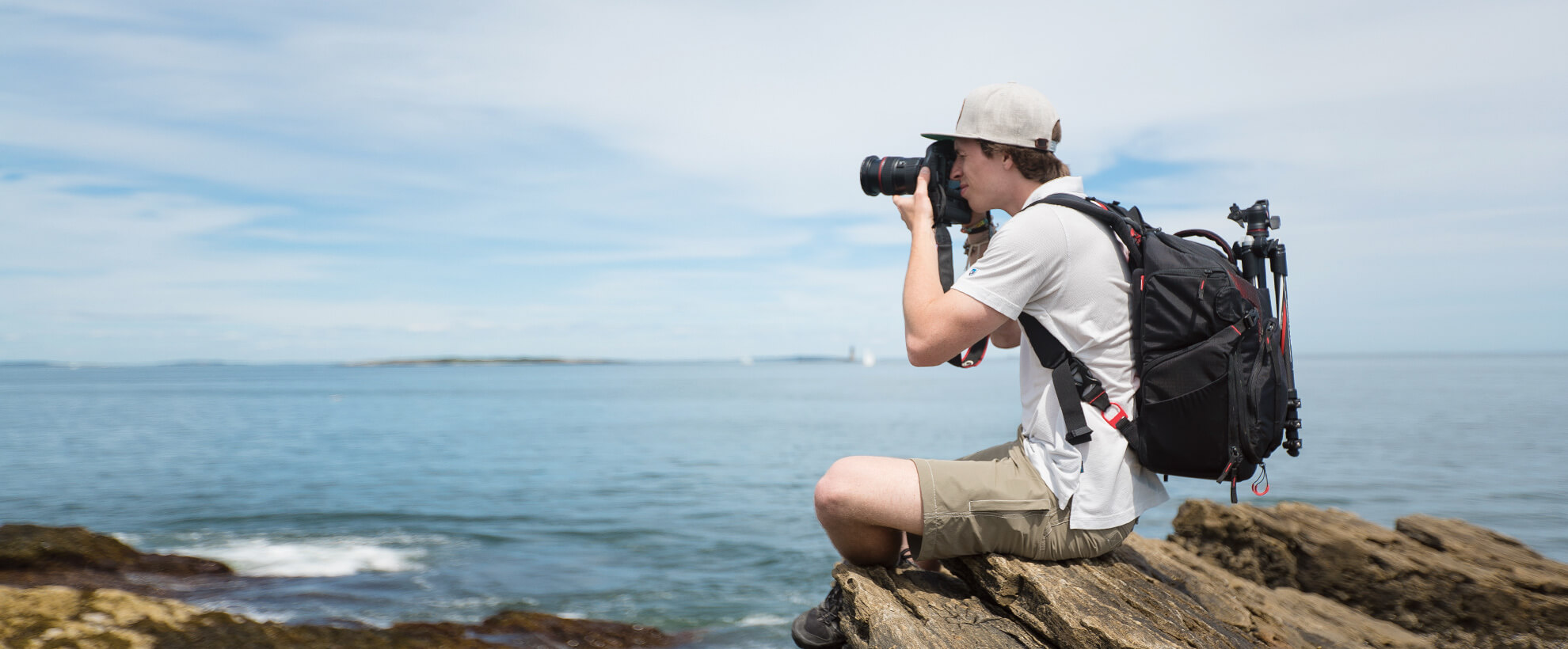 Why Renting A Camera is A Better Option When Travelling