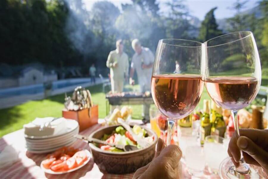 The Go To Guide To Pairing Wine BBQ Food