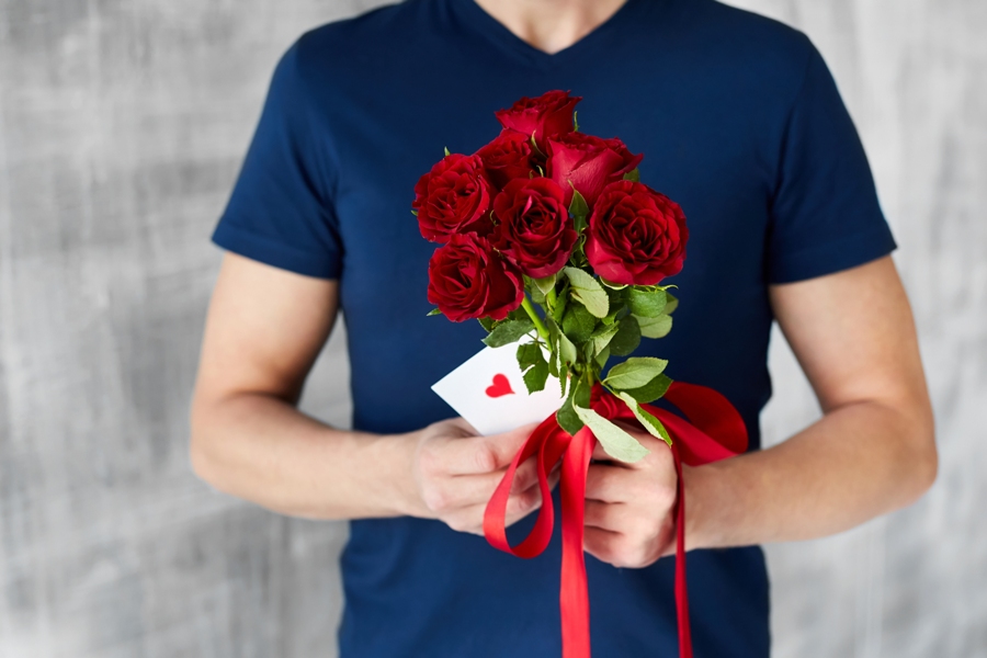 Tips To Gifting Flowers To Your Ladylove On The Occasion Of Valentine’s Day