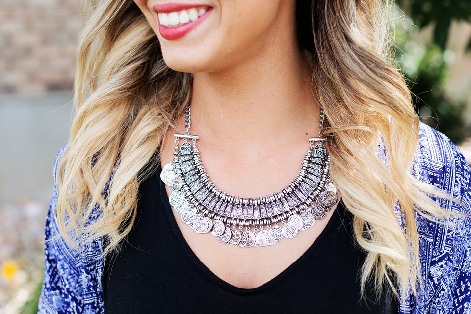 Easy Ways To Style Your Statement Necklaces