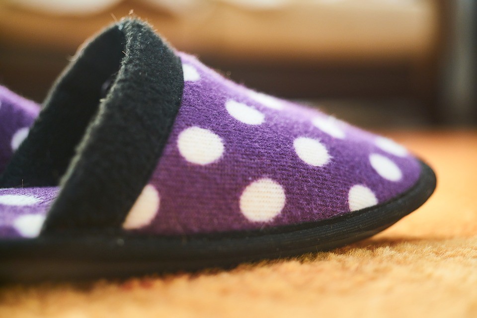 How To Find The Best Slippers To Soothe Aching Feet