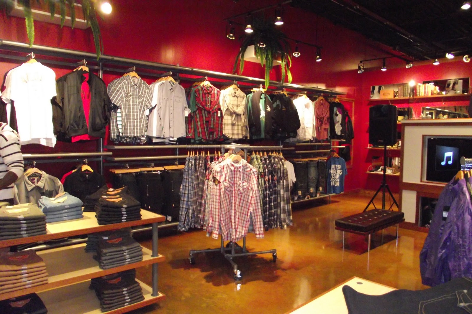 trendy clothes store